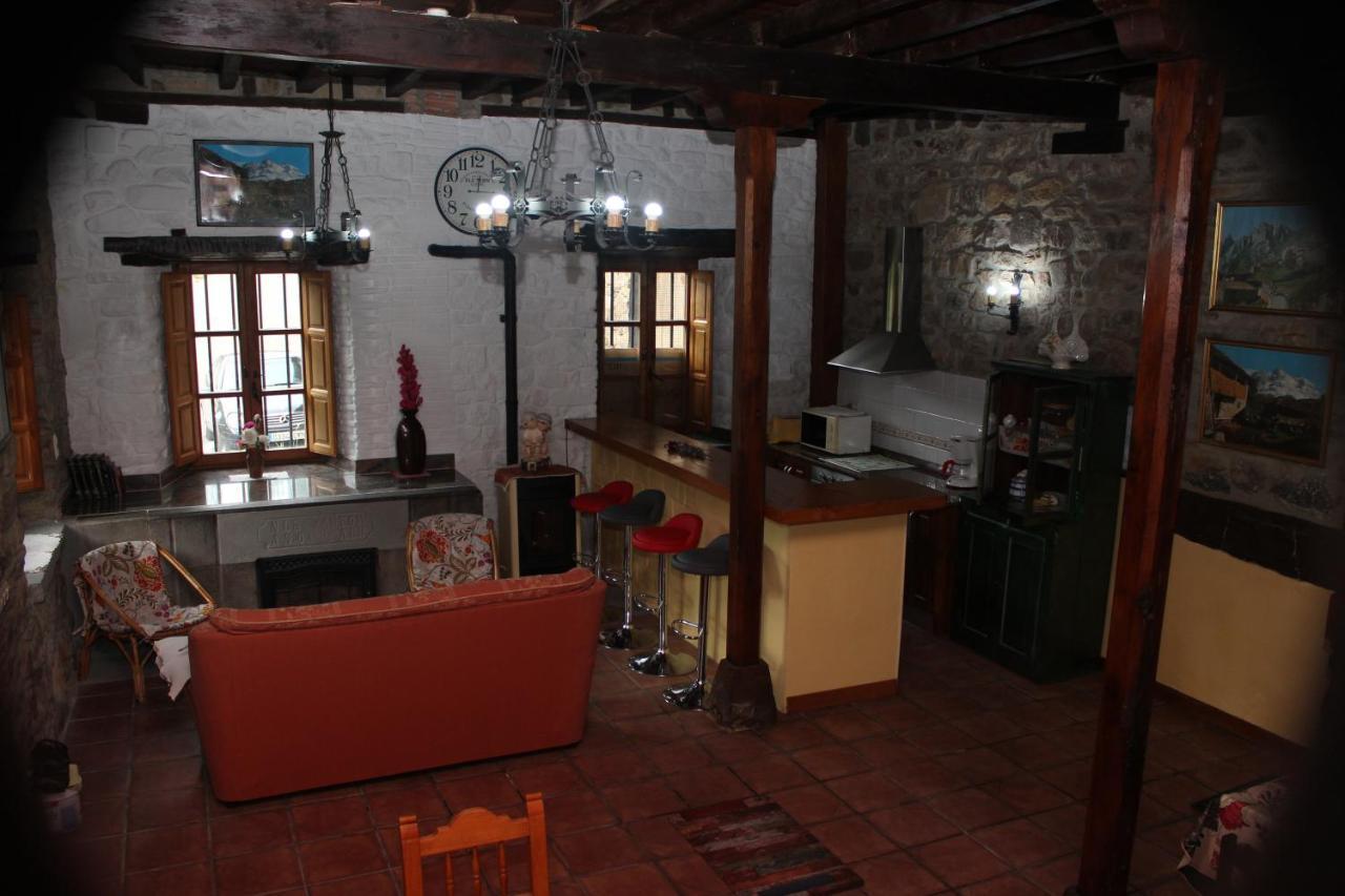 Sobrevilla Ii Country house *